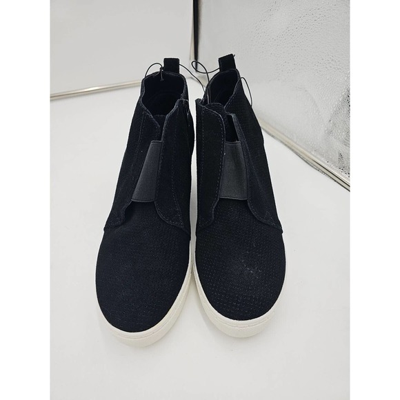 STEVE MADDEN WOMEN'S WEDGE SNEAKERS FAUX SUEDE SIDE ZIP BLACK SIZE 6 NIB - Picture 1 of 4